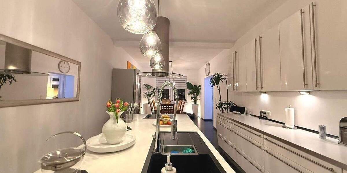 Etagenwohnung Hanau Lamboy - 3 Zimmer, 124 m&sup2;, 1.600&euro; | Angebot:24876555