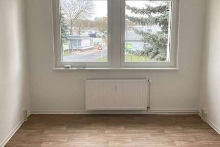 Wohnung Magdeburg Kannenstieg - 3 Zimmer, 58 m&sup2;, 374&euro; | Angebot:25275536