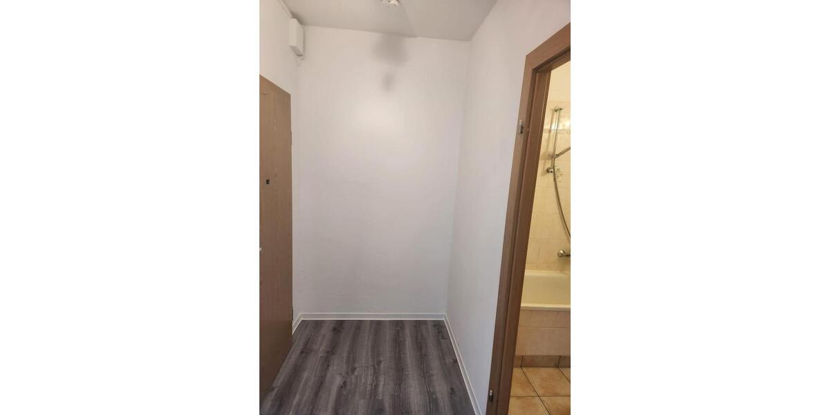 Etagenwohnung Görlitz Klingewalde - 1 Zimmer, 36 m&sup2;, 254&euro; | Angebot:25887083