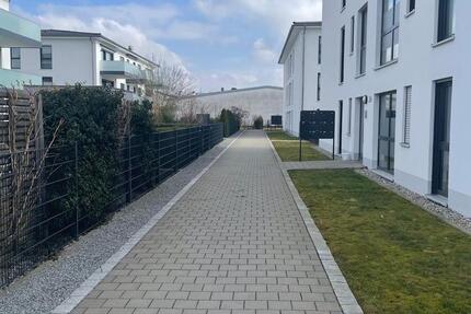 Wohnung Abensberg - 3 Zimmer, 92 m&sup2;, 990&euro; | Angebot:25395626