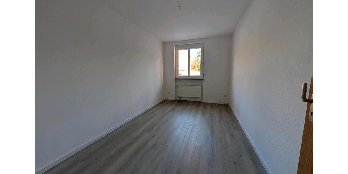 Etagenwohnung Thalheim/Erzgebirge Erzgebirge - 4 Zimmer, 98 m&sup2;, 810&euro; | Angebot:25419782