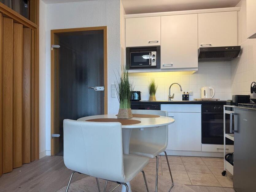 Exklusive möbl. Wohnung mit Seeblick, Pool und Sauna in Cuxhaven