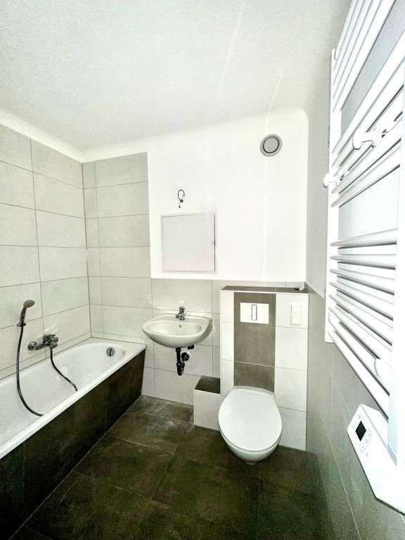 Wohnung zum Mieten in Oschersleben 370 € 60.89 m² 3 zimmer