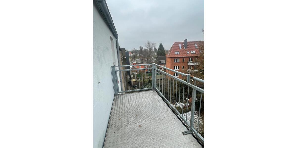 Dachgeschoßwohnung Lübeck Sankt Lorenz Nord - 1 Zimmer, 65 m&sup2;, 1.080&euro; | Angebot:25163907