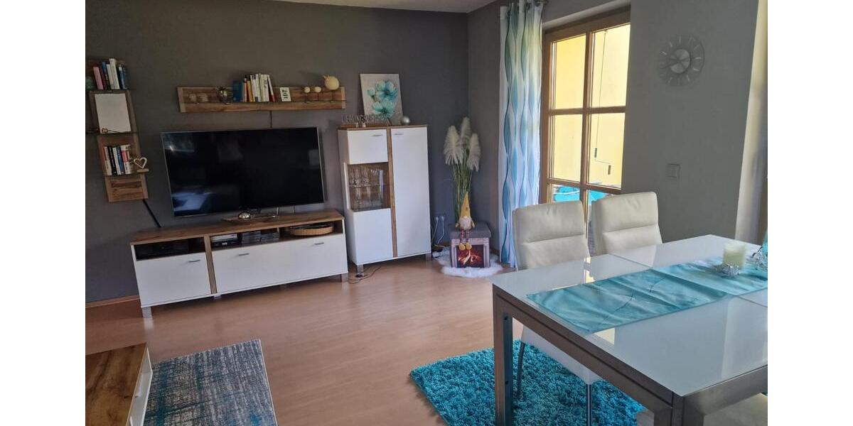 Erdgeschoßwohnung Schwarzenfeld - 3 Zimmer, 76 m&sup2;, 890&euro; | Angebot:26252383