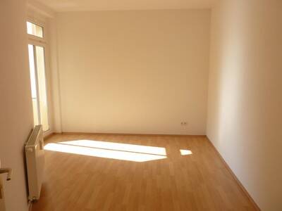 Etagenwohnung Weißenfels - 4 Zimmer, 81 m&sup2;, 450&euro; | Angebot:25669899