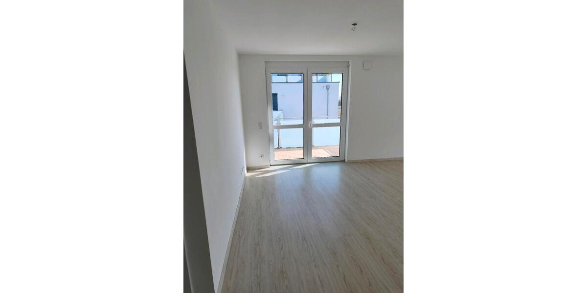 Etagenwohnung Köfering - 2 Zimmer, 69 m&sup2;, 890&euro; | Angebot:26049404