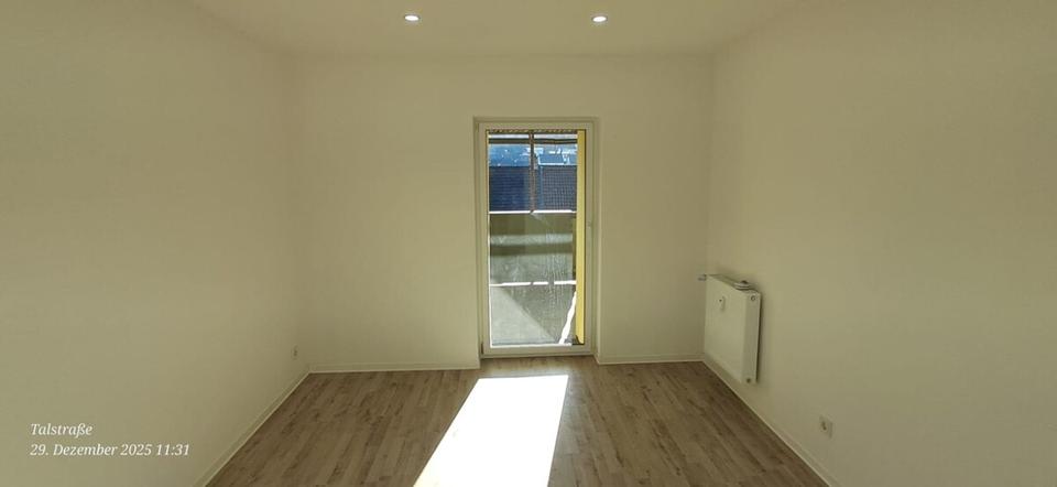 Etagenwohnung Schiffweiler - 2 Zimmer, 65 m&sup2;, 600&euro; | Angebot:20779601