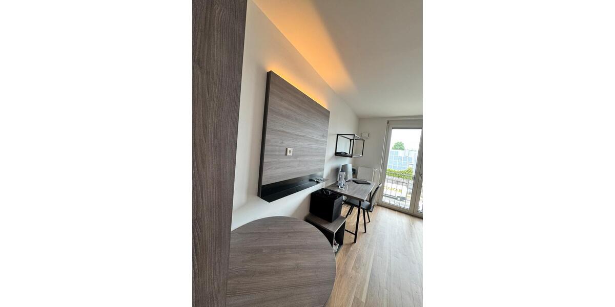 Wohnung Berlin (Dezember-März frei) mit kostenlosem Parkplatz 1 zimmer