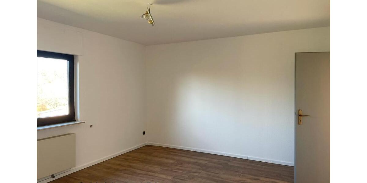 Bungalow Köln Ehrenfeld - 5 Zimmer, 180 m&sup2;, 1.600&euro; | Angebot:25371514