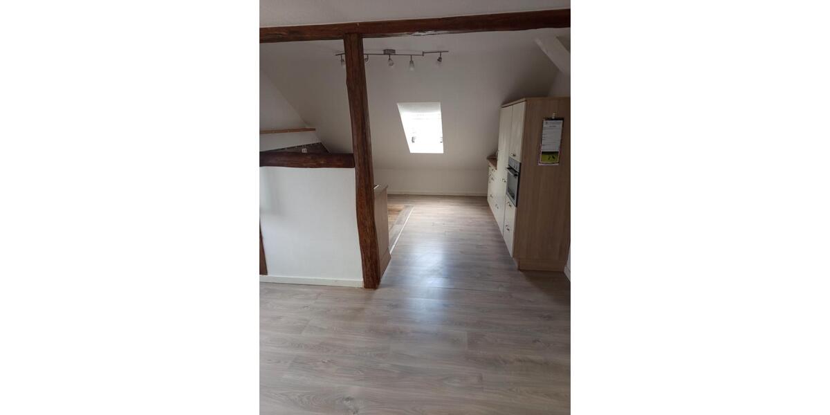 Dachgeschoßwohnung Uehlfeld - 3.5 Zimmer, 75 m&sup2;, 550&euro; | Angebot:26539982