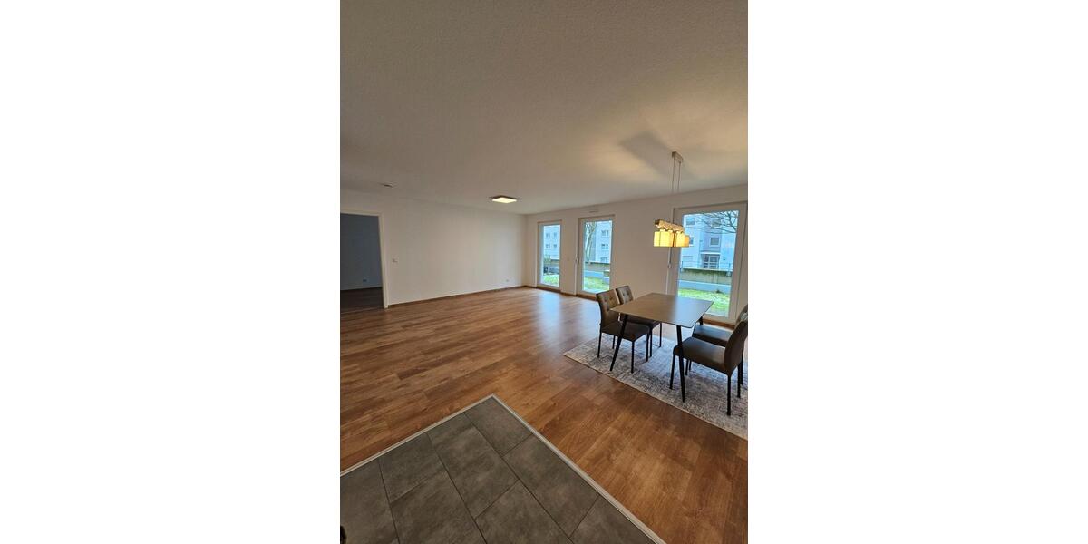 Hochparterre Steinbach (Taunus) - 2 Zimmer, 67 m&sup2;, 1.200&euro; | Angebot:24730504