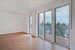 Barrierefreies Wohnen: Lichtdurchfluteter 3-Zimmer Erstbezug