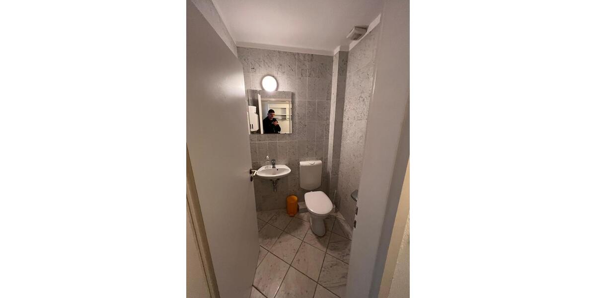 Etagenwohnung Meldorf - 3 Zimmer, 150 m&sup2;, 990&euro; | Angebot:23620212