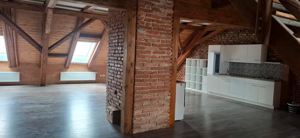 Dachgeschoßwohnung Moos - 4 Zimmer, 140 m&sup2;, 840&euro; | Angebot:25148449