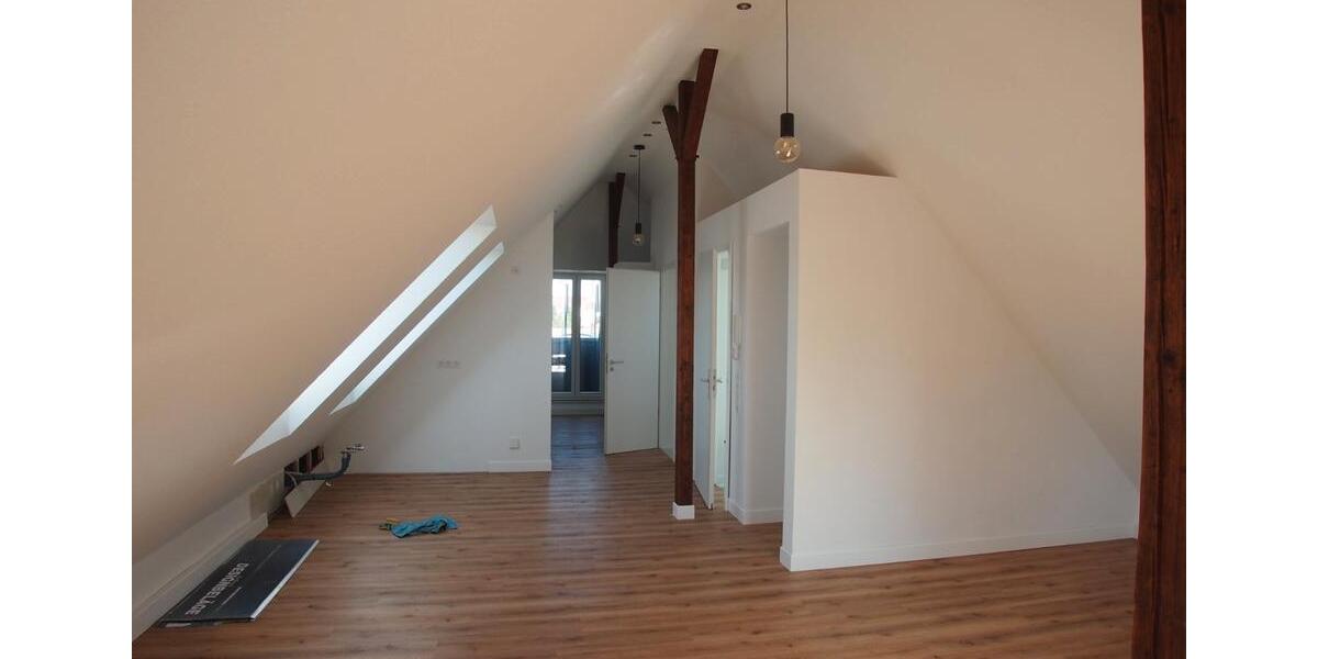 Dachgeschoßwohnung Bielefeld - 2 Zimmer, 60 m&sup2;, 695&euro; | Angebot:26021483