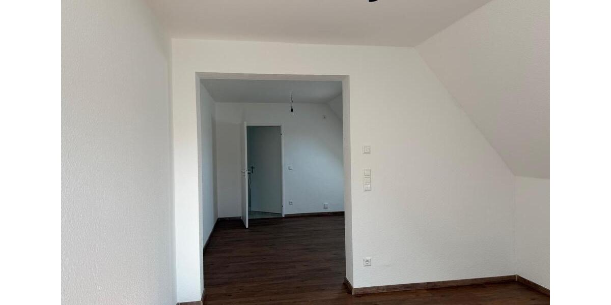 Etagenwohnung Wolfsburg - 3 Zimmer, 86 m&sup2;, 950&euro; | Angebot:26612188