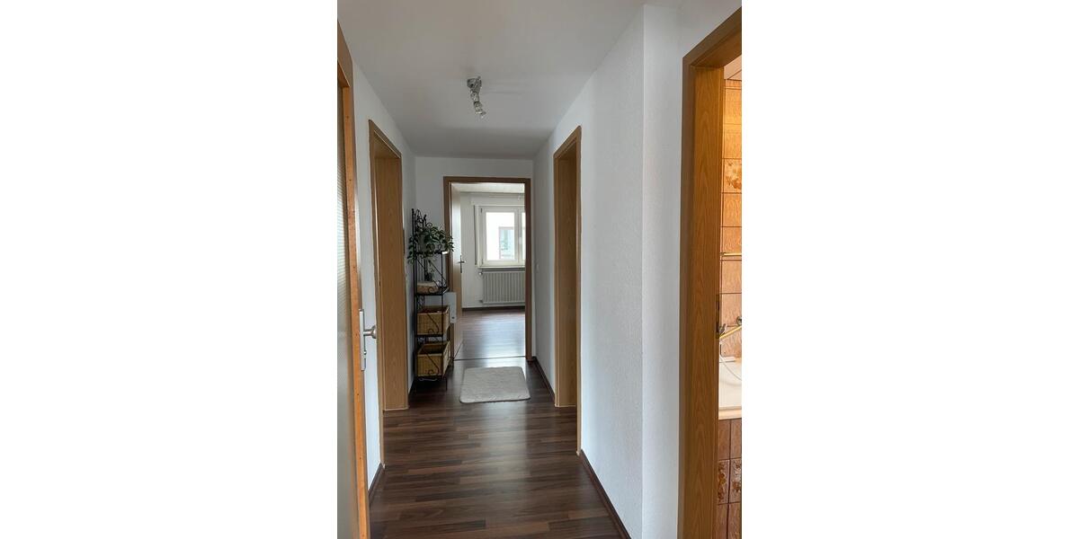 Wohnen auf Zeit Mössingen - 13 Zimmer, 55 m&sup2;, 525&euro; | Angebot:25821011