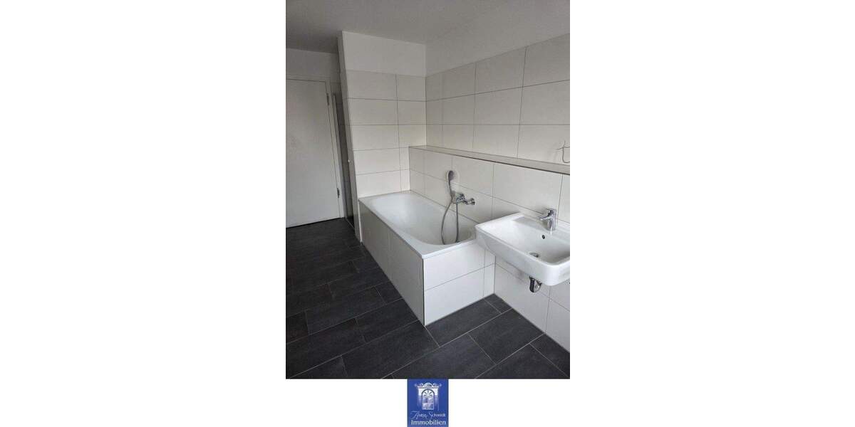 Etagenwohnung Coswig - 4 Zimmer, 119 m&sup2;, 1.433&euro; | Angebot:25749165