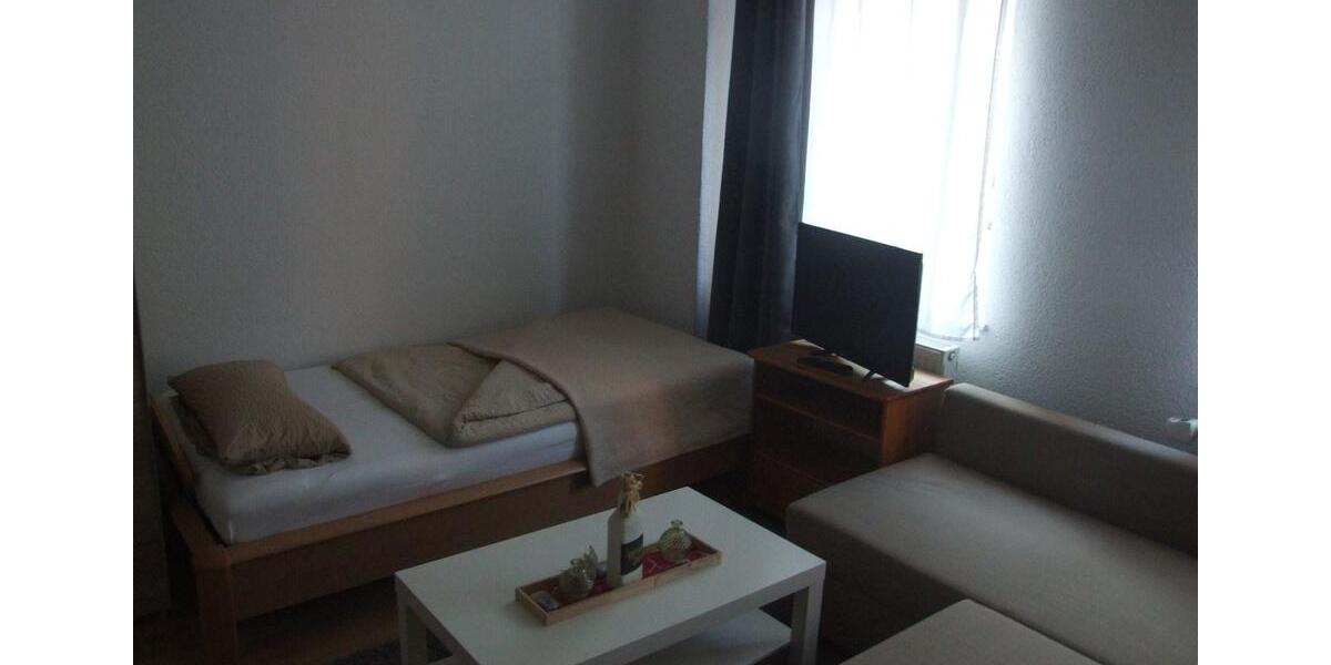 Etagenwohnung Ballenstedt - 1 Zimmer, 12 m&sup2;, 22&euro; | Angebot:21214044