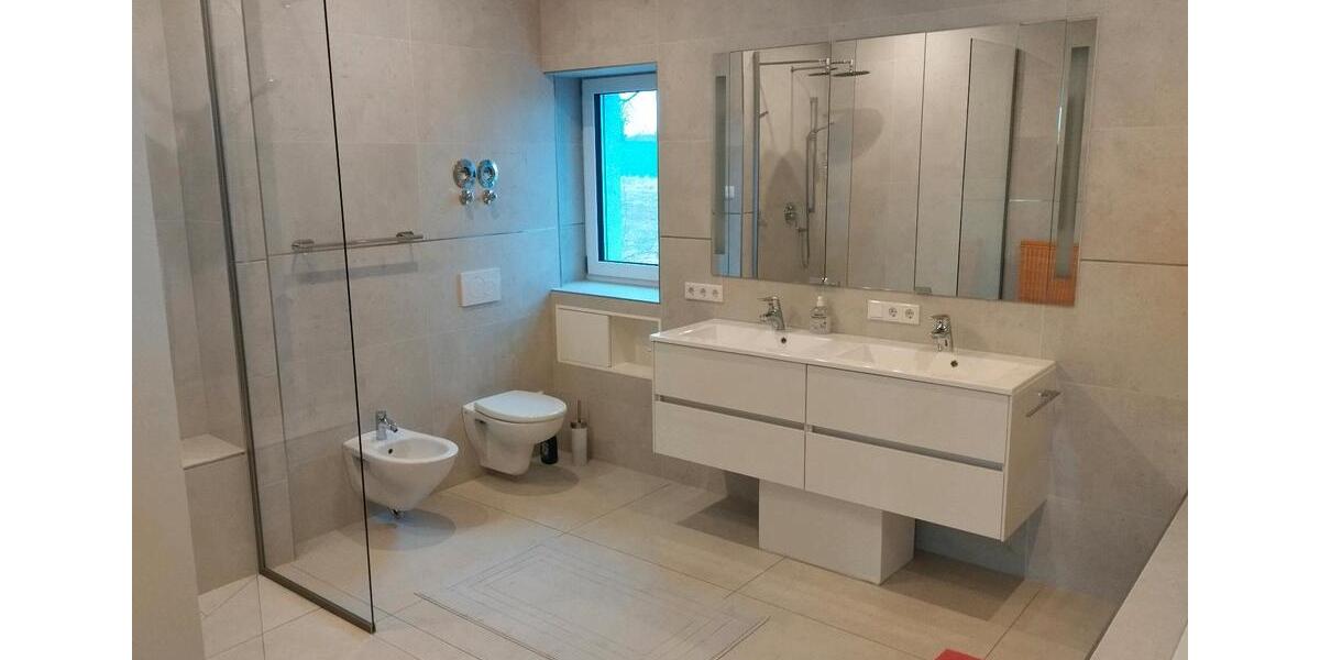 Einfamilienhaus Ansbach - 3 Zimmer, 135 m&sup2;, 1.600&euro; | Angebot:25923700