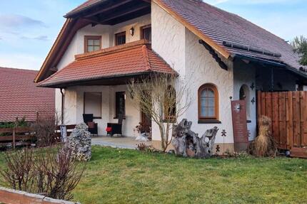 Haus Pretzfeld - 4 Zimmer, 160 m&sup2;, 1.790&euro; | Angebot:26440587