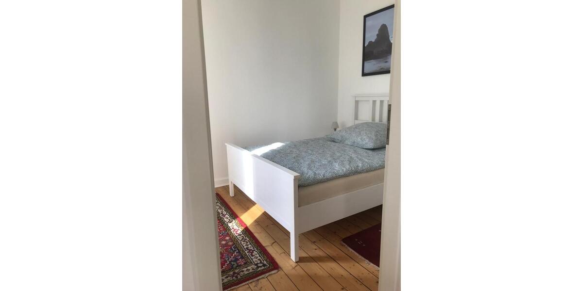 Etagenwohnung Bonn - 2 Zimmer, 30 m&sup2;, 850&euro; | Angebot:26651778