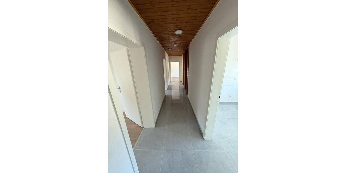 Etagenwohnung Eggenstein-Leopoldshafen Eggenstein - 4 Zimmer, 98 m&sup2;, 1.300&euro; | Angebot:26177542