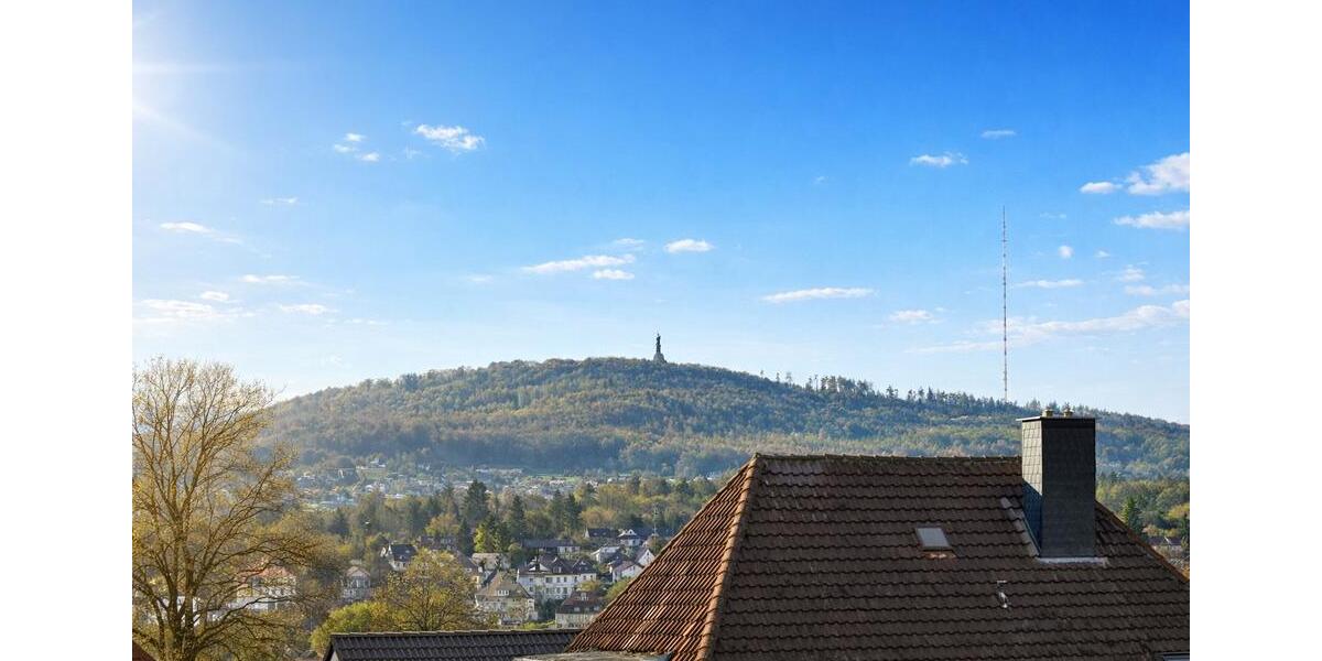 Einfamilienhaus Detmold - 3 Zimmer, 142 m&sup2;, 1.500&euro; | Angebot:25644448