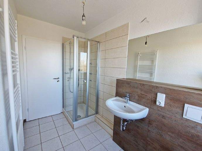 Etagenwohnung Leisnig - 4 Zimmer, 68 m&sup2;, 380&euro; | Angebot:23866358