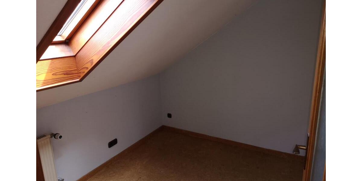 Dachgeschoßwohnung Lindenfels - 5 Zimmer, 110 m&sup2;, 550&euro; | Angebot:25837999