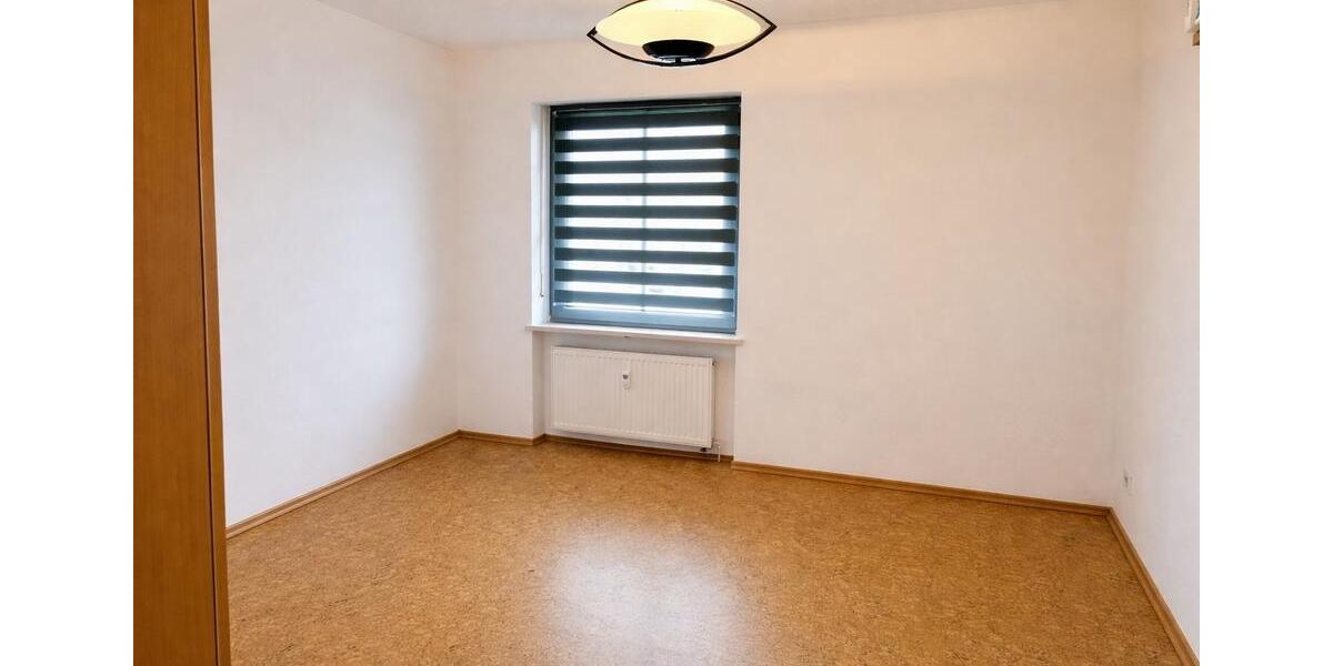 Etagenwohnung Mitterfels - 4 Zimmer, 114 m&sup2;, 1.100&euro; | Angebot:26021033