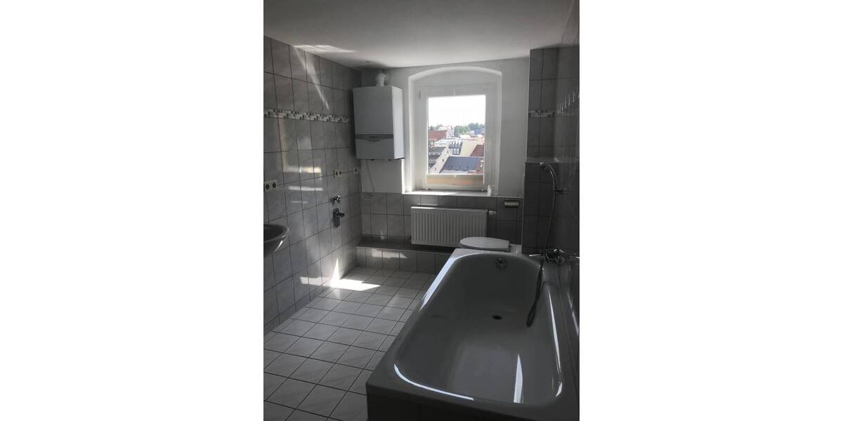 Etagenwohnung Mittweida - 2 Zimmer, 70 m&sup2;, 430&euro; | Angebot:26015683
