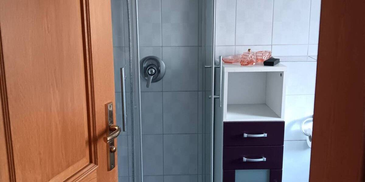 Etagenwohnung Kirchweidach - 3 Zimmer, 120 m&sup2;, 890&euro; | Angebot:24279205