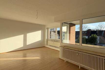 Wohnung Bremerhaven Schiffdorferdamm - 3 Zimmer, 76 m&sup2;, 589&euro; | Angebot:26629049