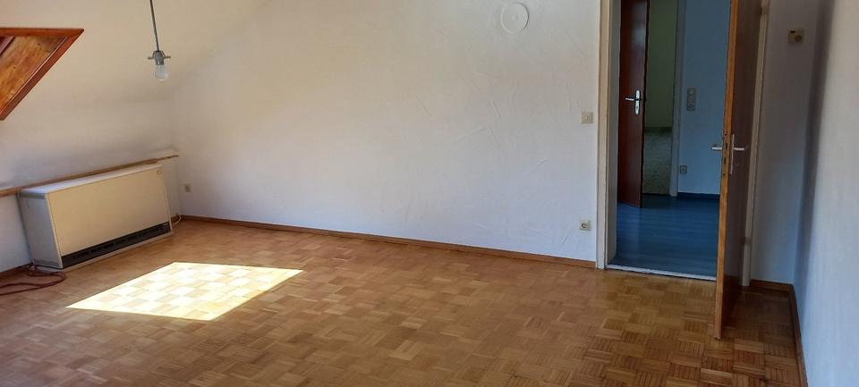 Dachgeschoßwohnung Bad Grönenbach - 3 Zimmer, 105 m&sup2;, 625&euro; | Angebot:26253684
