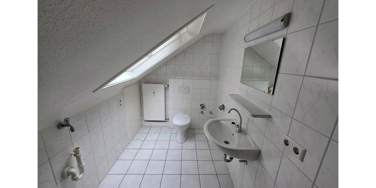 Dachgeschoßwohnung Bad Mergentheim - 2 Zimmer, 64 m&sup2;, 550&euro; | Angebot:25991608