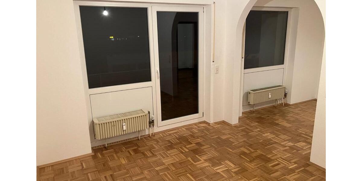 Erdgeschoßwohnung Scheinfeld - 4 Zimmer, 125 m&sup2;, 750&euro; | Angebot:26517646