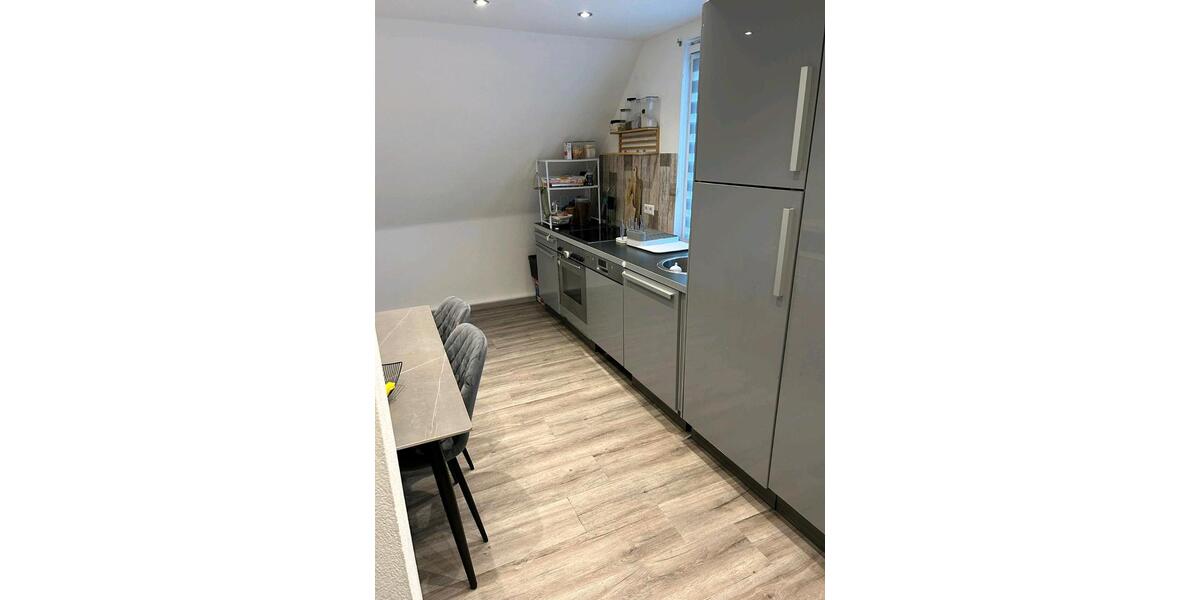 Dachgeschoßwohnung Göppingen Faurndau - 2.5 Zimmer, 70 m&sup2;, 900&euro; | Angebot:25148882