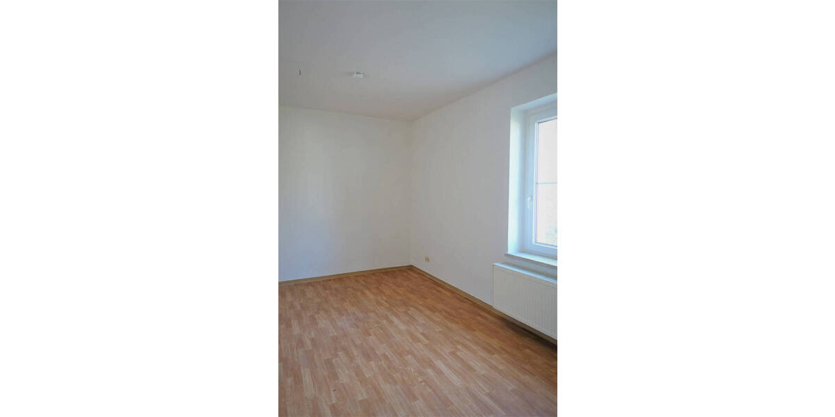 Etagenwohnung Braunsbedra - 2 Zimmer, 51 m&sup2;, 283&euro; | Angebot:26064229