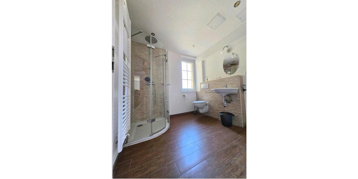 Etagenwohnung Beeskow - 4 Zimmer, 123 m&sup2;, 1.500&euro; | Angebot:25964427