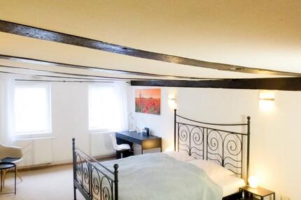 Wohnung Melsungen - 4 Zimmer, 140 m&sup2;, 1.100&euro; | Angebot:25512354