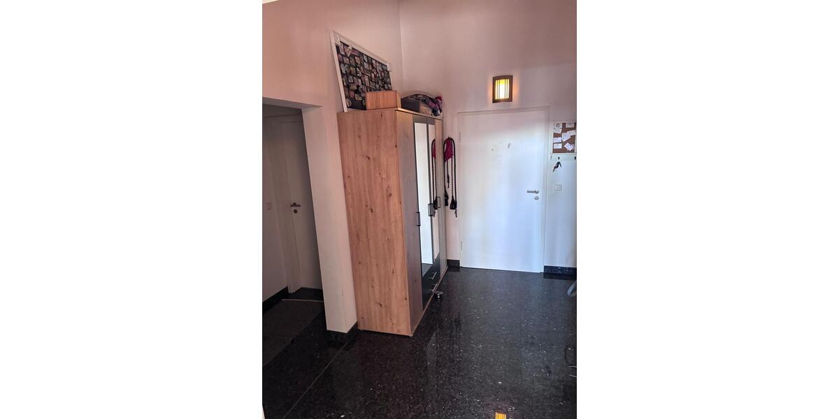 Dachgeschoßwohnung Parsberg - 4 Zimmer, 120 m&sup2;, 1.100&euro; | Angebot:25309363