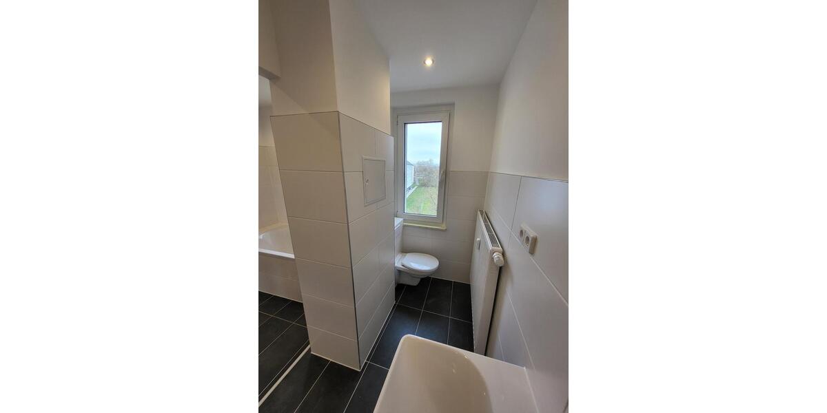Etagenwohnung Bitterfeld-Wolfen Bitterfeld - 5 Zimmer, 117 m&sup2;, 819&euro; | Angebot:26445689