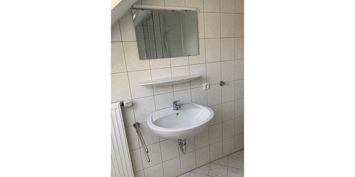 Dachgeschoßwohnung Fulda Kohlhaus - 1 Zimmer, 30 m&sup2;, 370&euro; | Angebot:25893664