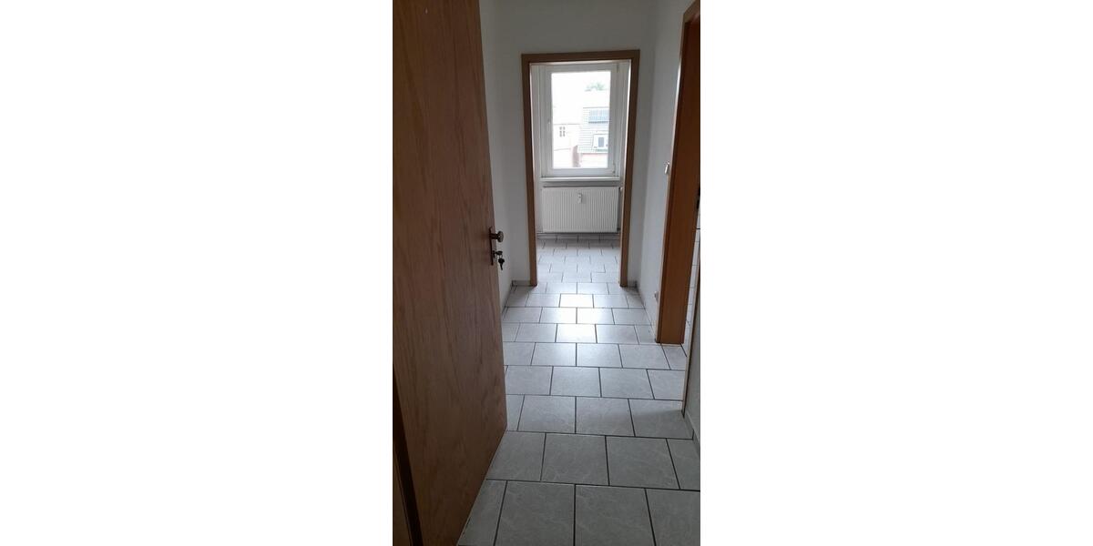 Erdgeschoßwohnung Oschersleben (Bode) - 4 Zimmer, 75 m&sup2;, 250&euro; | Angebot:21354942