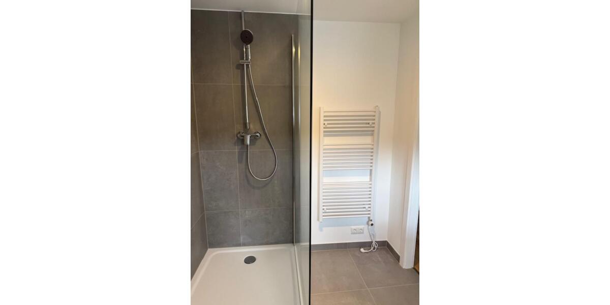 Dachgeschoßwohnung Wiesbaden Bierstadt - 2 Zimmer, 59 m&sup2;, 1.020&euro; | Angebot:24422077