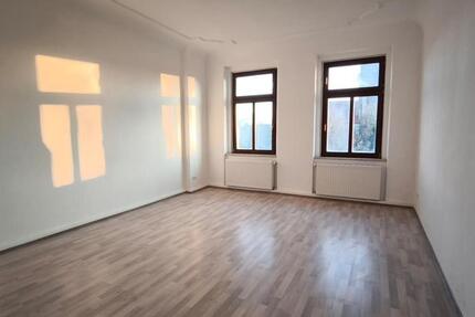 Wohnung Zwickau - 4 Zimmer, 95 m&sup2;, 650&euro; | Angebot:26284748