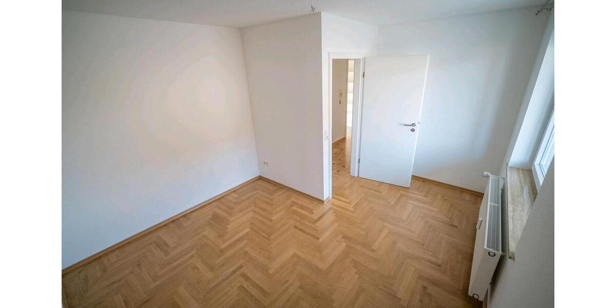 Erdgeschoßwohnung Hünfeld - 4 Zimmer, 120 m&sup2;, 660&euro; | Angebot:25054313