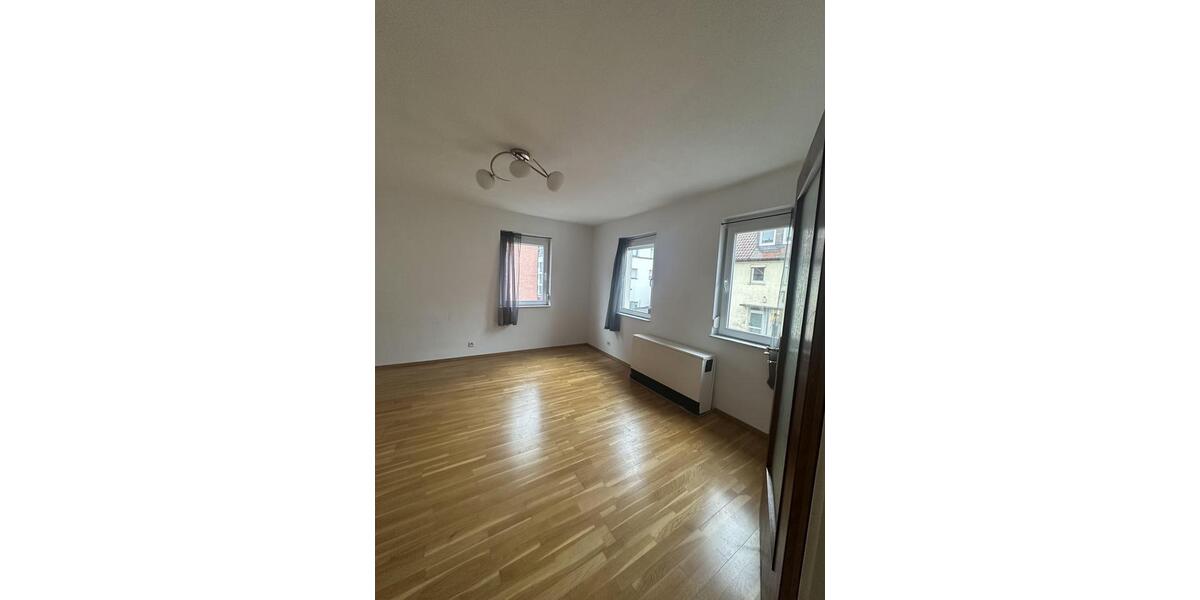 Doppelhaushälfte Stuttgart Vaihingen - 5 Zimmer, 128 m&sup2;, 1.750&euro; | Angebot:25157902